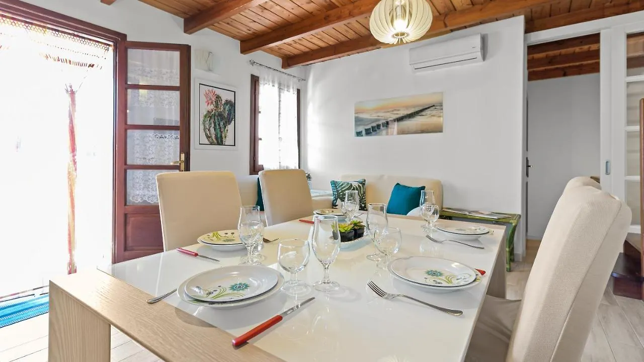 Sardinianworld - Casa S'Architteddu Lägenhet Putzu Idu 0*,  Italien